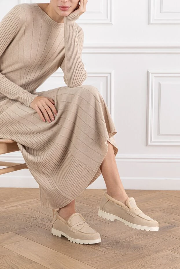 Santoni beige loafers with fur trim and a thick sole 191264 - photo 2