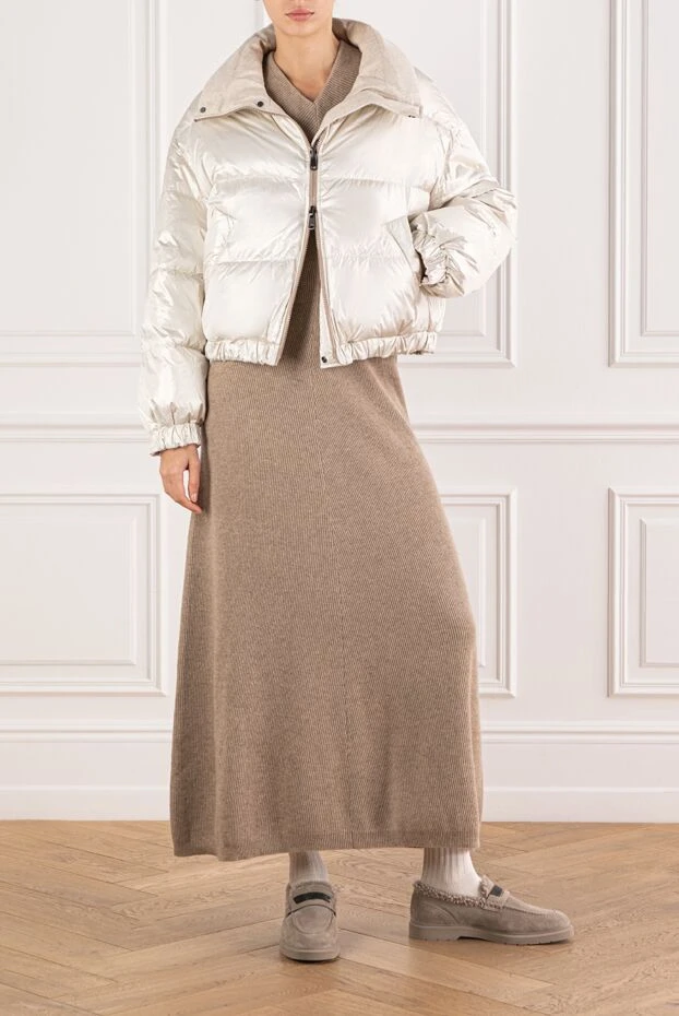 Brunello Cucinelli белый пуховик с блестящей фактурой и застежкой на молнию женский 191312 - фото 2