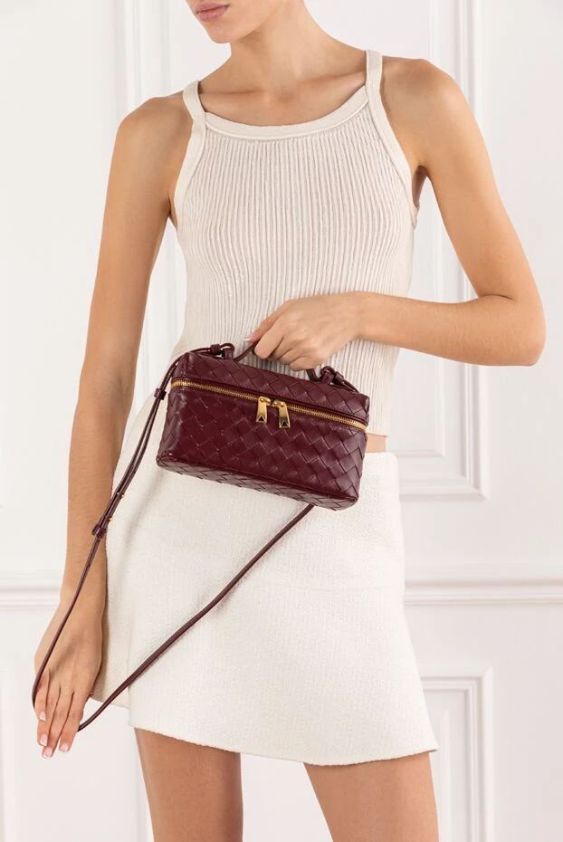 Bottega Veneta bang bang intrecciato woven leather cosmetic bag, burgundy 191738 - photo 2