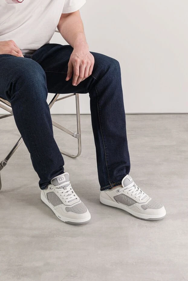 Dior b27 uptown low-top sneakers in white calfskin with gray overlays 191876 - photo 2