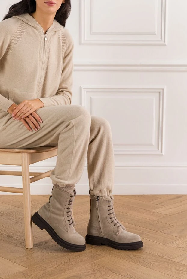 Brunello Cucinelli high-top boots made of soft suede with warm fur lining, beige 191908 - photo 2