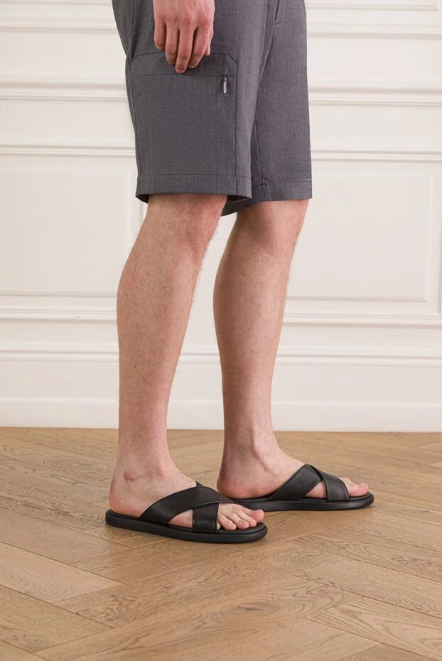 Doucal`s men's black leather cross-strap sandals 193469 - photo 2
