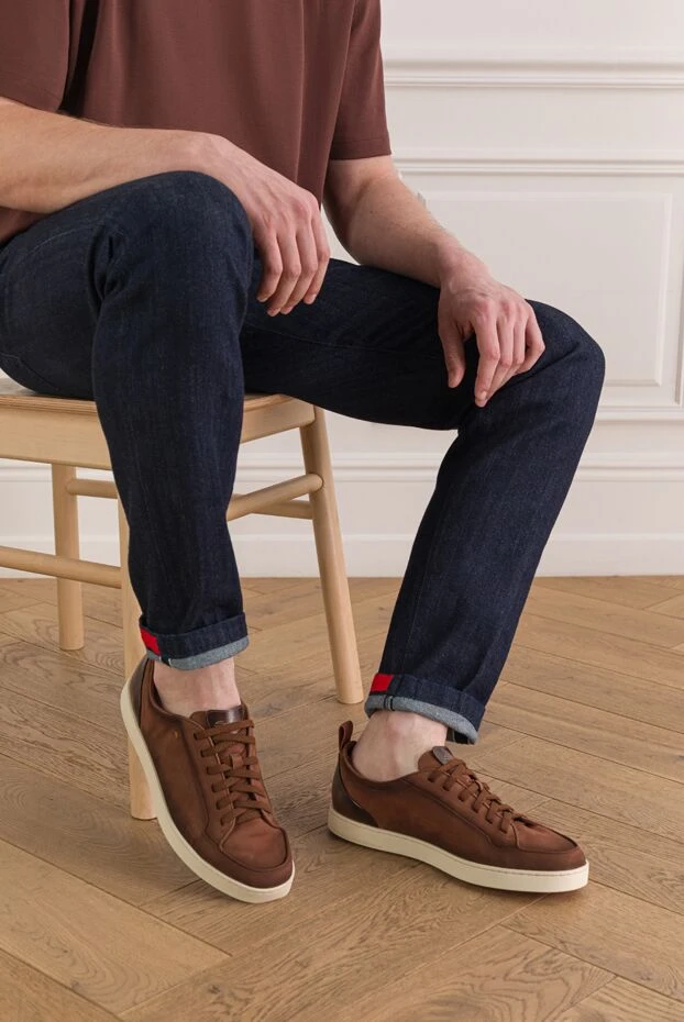 Чоловічі коричневі кросівки Off-duty з нубука - фото 2