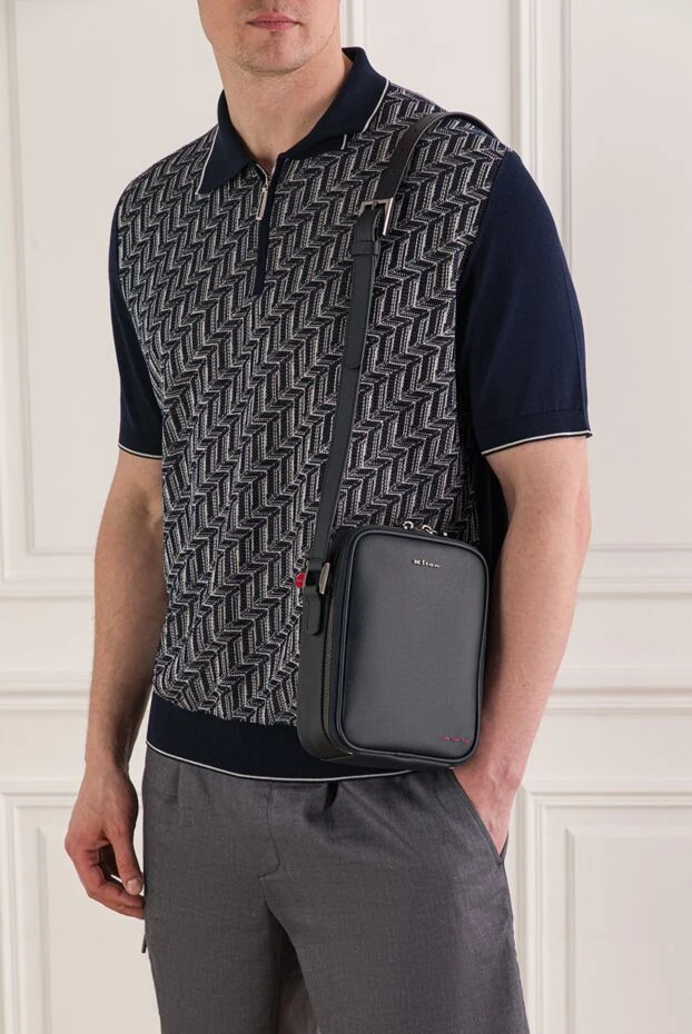 Kiton синяя кожаная сумка-мессенджер с металлическим логотипом. 193558 - фото 2