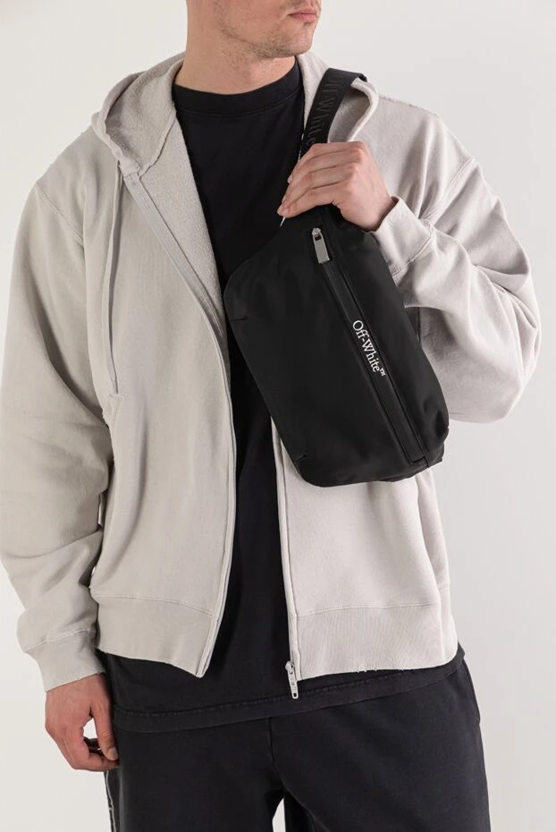Off-White поясна сумка у класичному чорному виконанні з логотипом на фронтальній частині 193821 - фото 2