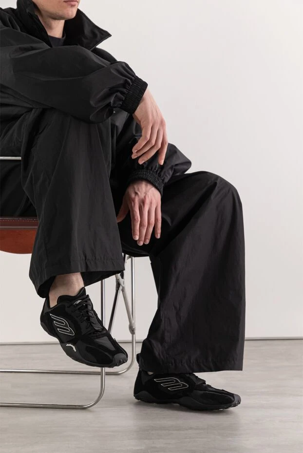 Balenciaga men's monday ultra sneakers in black with a distressed effect 193995 - photo 1