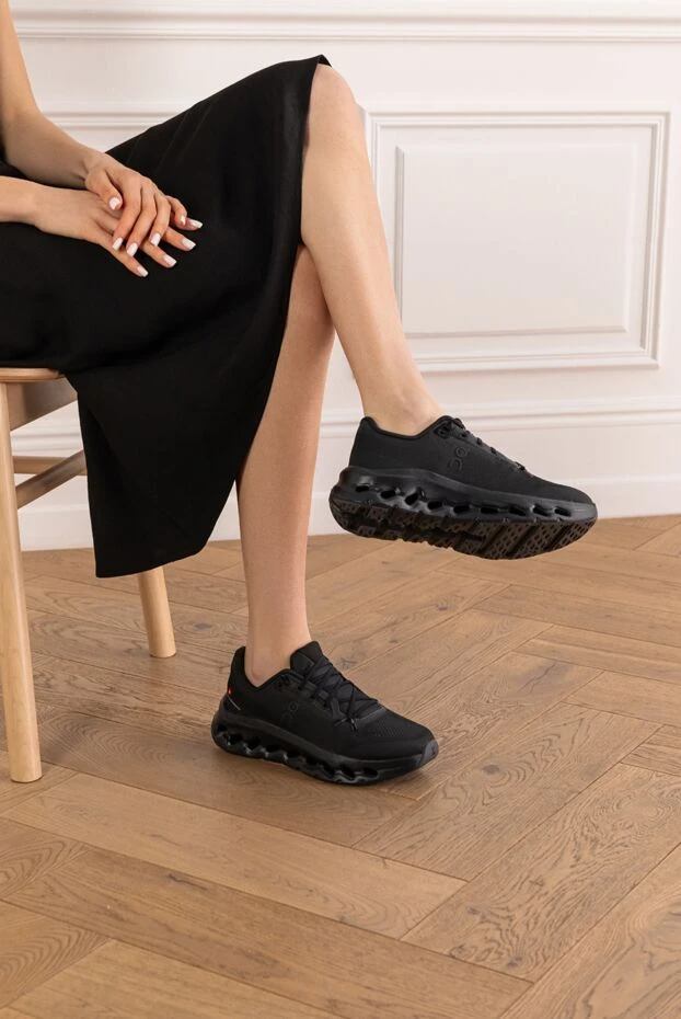 ON Running cloudtilt women's soft sneakers in black 194000 - photo 2