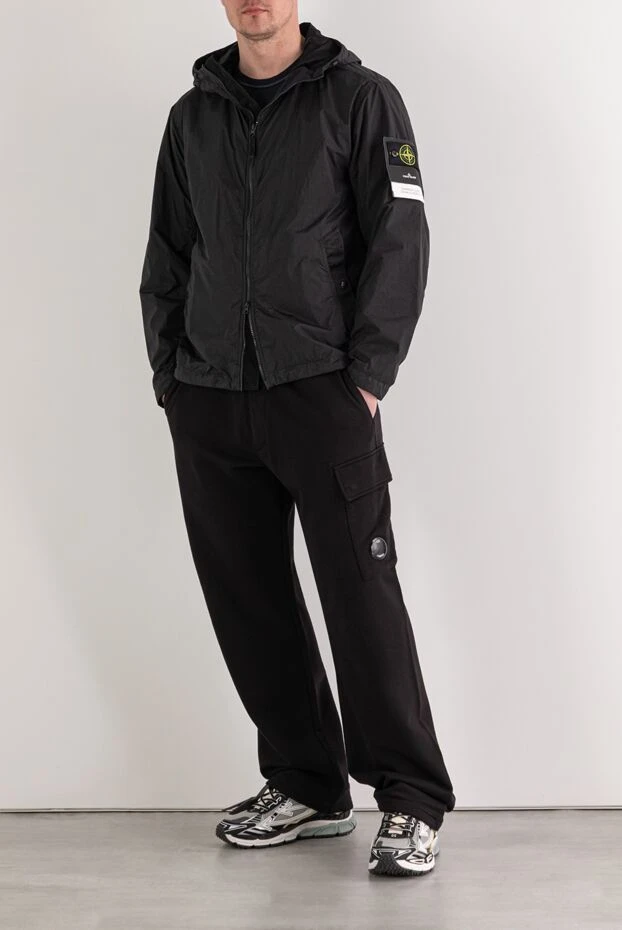 Stone Island черная куртка с капюшоном из легкого переработанного нейлона с мятой текстурой 194050 - фото 2