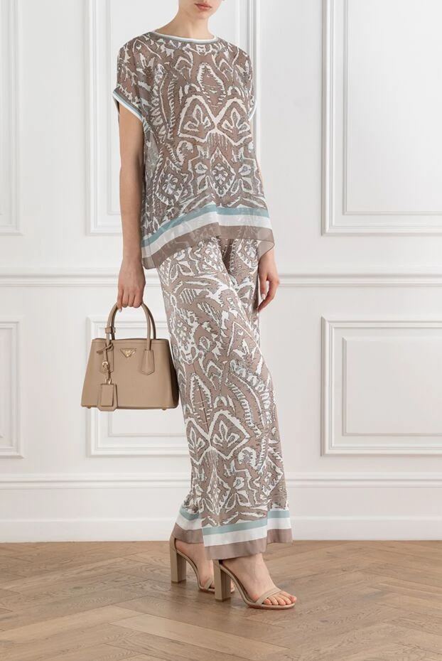 Women's knitted suit with an ethnic pattern - photo 2