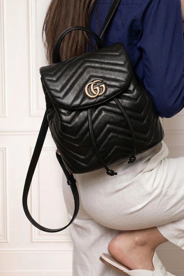 Gucci black women's backpack made of black quilted nappa leather with a chevron pattern 194292 - photo 2
