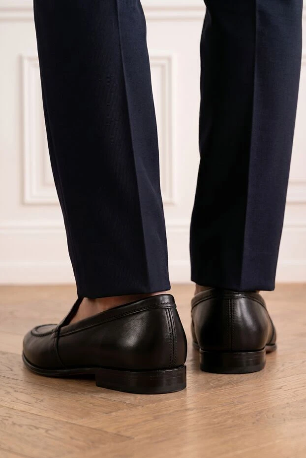 Santoni black leather loafers with bright interior lining 194695 - photo 2