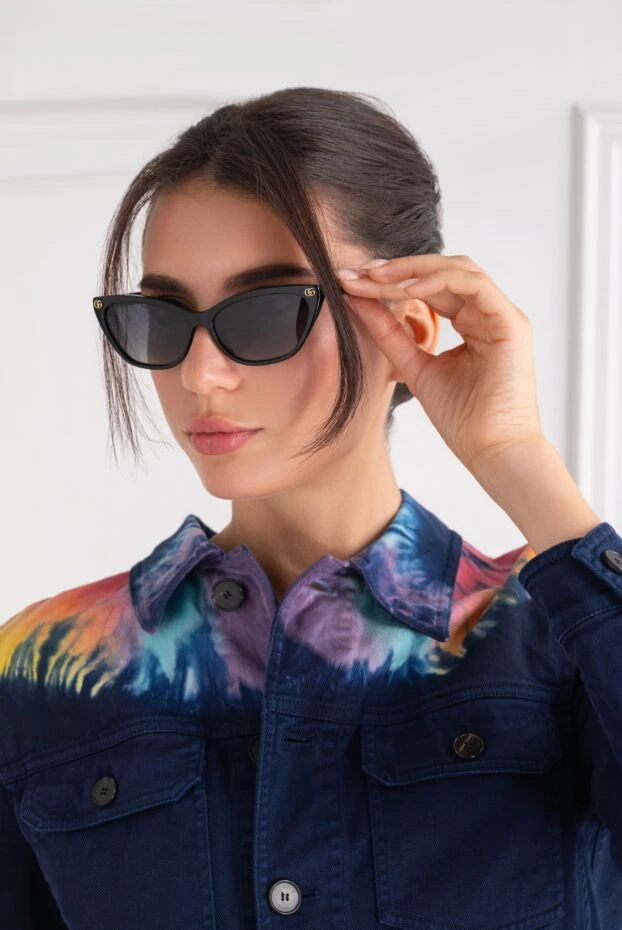 Gucci women's black acetate cat eye sunglasses 194890 - photo 2
