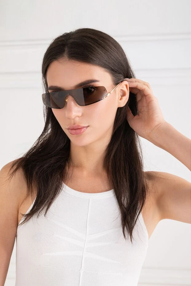 Gucci streamlined goggles with a gold frame and a monolithic coffee screen 194896 - photo 2