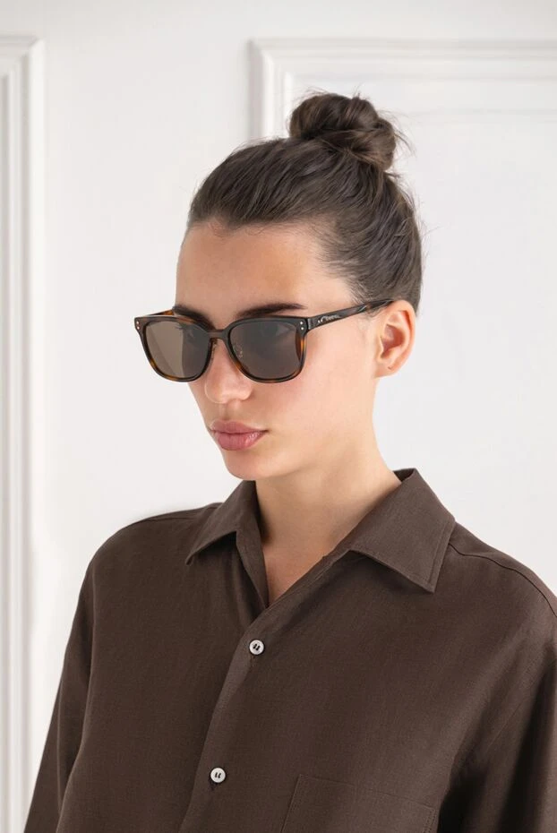 Gucci women's rectangular sunglasses with tortoiseshell frames 194903 - photo 1