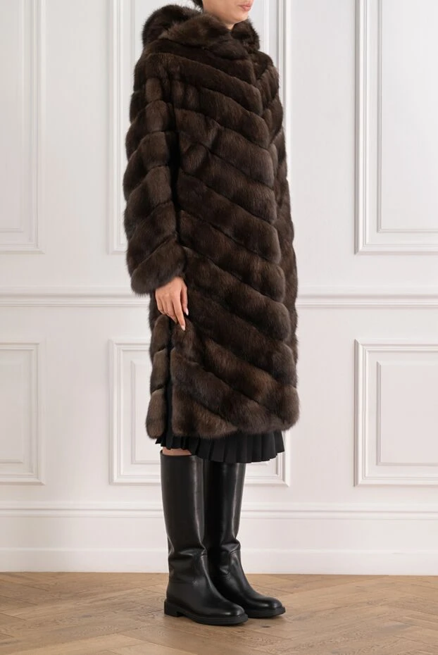 FG Furs sable fur coat with diagonal fur layout and a hood 195374 - photo 3