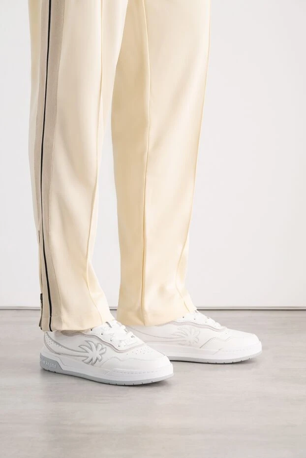 Palm Angels these crisp white leather palm tree sneakers feature a textured suede palm tree applique. 196435 - photo 2