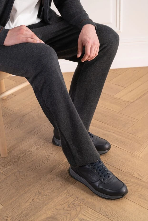 Doucal`s men's black leather sneakers with a pronounced grain texture 197560 - photo 2
