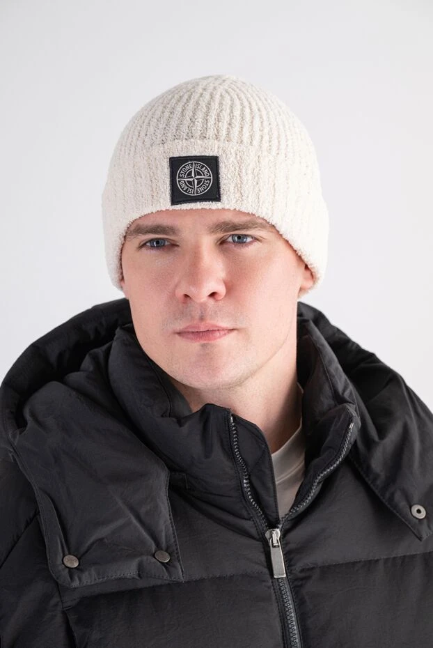 Stone Island світла бавовняна шапка-біні у широкий рубчик з фірмовим патчем compass 197756 - фото 2