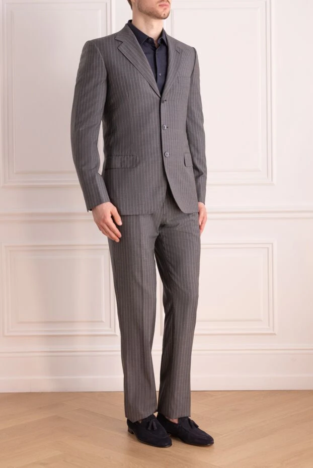 Brioni светло-серый мужской костюм в тонкую белую полоску из шерсти и шелка 990640 - фото 3