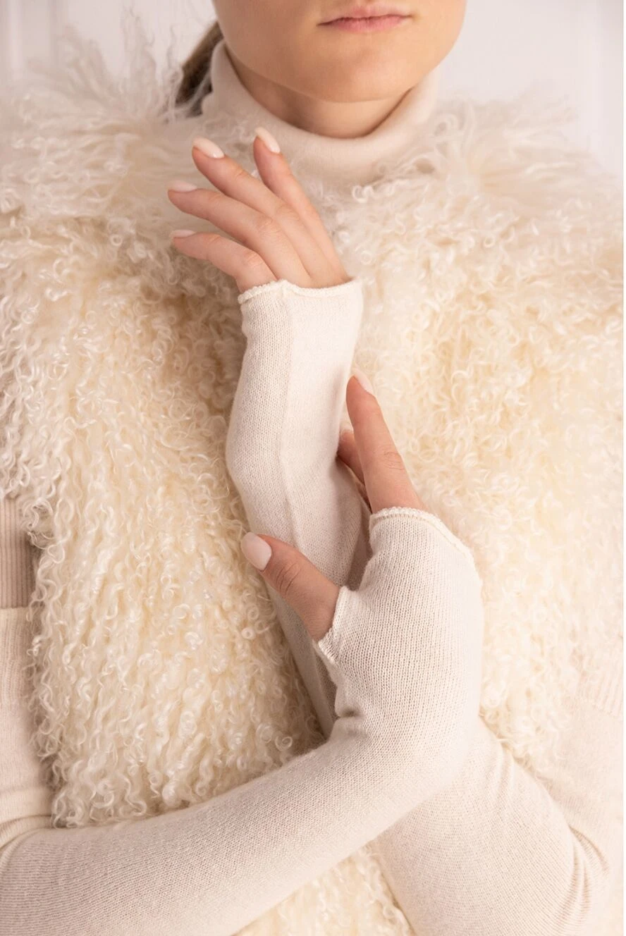 Casheart woman beige long cashmere gloves for women buy with prices and photos 133398 - photo 2