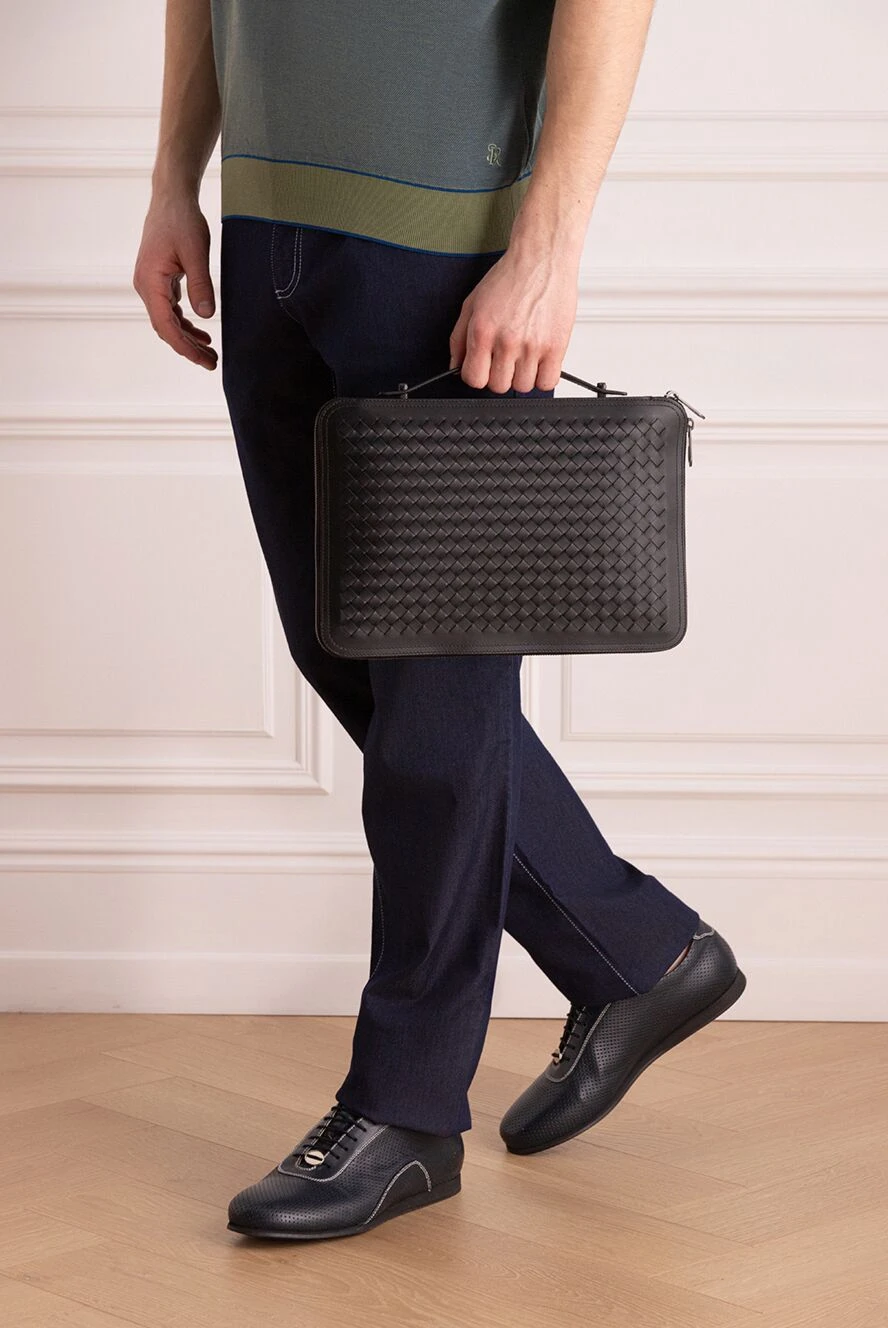 Bottega Veneta мужские сумка через плечо из натуральной кожи черная мужская купить с ценами и фото 166524 - фото 2