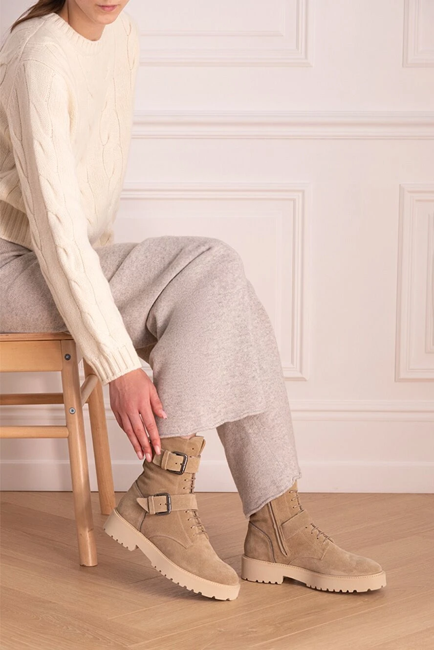 Doucal`s woman beige suede boots for women buy with prices and photos 174633 - photo 2