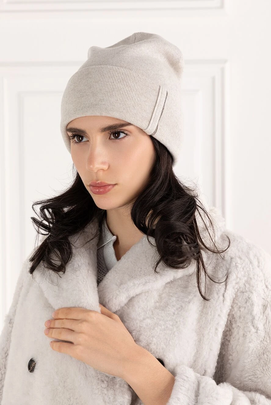 Brunello Cucinelli cashmere beanie hat in soft beige color 191351