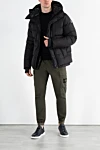  Moncler - Трехцветные детали, логотип бренда. двойной капюшон с трехуровневой эластичной кулиской и нейлоновой подкладкой. 100% нейлон. молния. внешние карманы с застежкой-молнией, карман для ски-пасса, внутренний карман для электронных устройств и эластичный сетчатый карман с салфеткой для чистки маски или очков. Утеплитель: из пуха. Страна производитель: Италия. Уход: специализированная чистка - фото 8