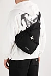 Off-White  - логотип бренда. 100% полиамид. Рамер: 41 x 27 x 11. Длина ремня: одинарный плечевой ремень. внутренний слот для карт, карман на молнии. застежка-молния спереди. Страна производитель: Италия. Уход: специализированная чистка - фото 7