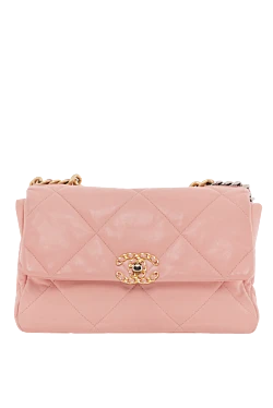 Chanel розовая стеганая сумка из овчины chanel 19 flap на цепочке 188902 - фото 1