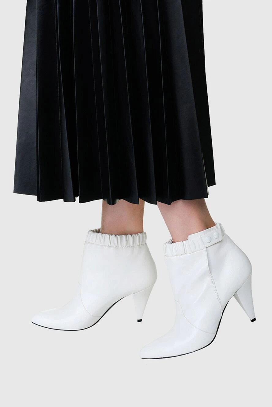 Celine women's white leather ankle boots with buttons and elastic inserts 156407 - photo 1